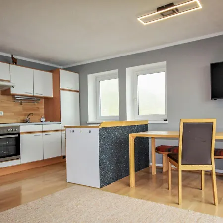 Aktiv By Interhome *